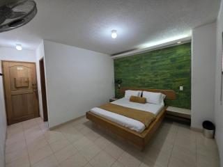 Hotel Lugano - 1