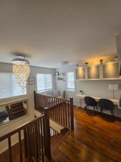 Urban Luxury Retreat - 20 Min From DT Montreal - 5