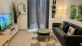 Pink Boutique Apartment - Opposite Sliema-Gzira Sea Front - New, Cosy and Super Central - 6