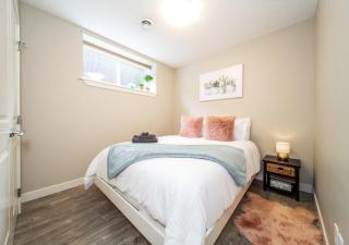 Bright Modern Suite - Netflix - WiFi - Long Stays - 0