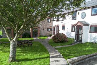Spacious 2 Bed Holiday Cottage with Views nr Bude - 3