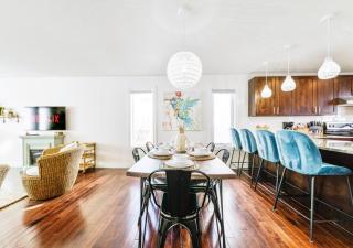 Spacious 6BDR Oasis - Sleeps 17 - Garage - Fireplace - 1