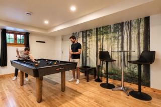 Chalet Brise du Nord with Private Spa and Pool Table & Games, Lake - 4