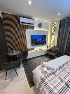Unique Luxury Apartments At Loxwood House - 2
