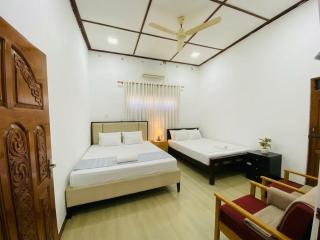 Trincomalee Shalom Guest House SGH - 1