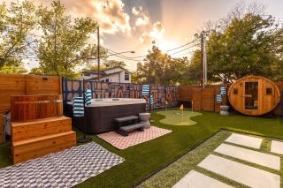 Austin Oasis - Pool Hot Tub Sauna Gym Mini Golf - 9