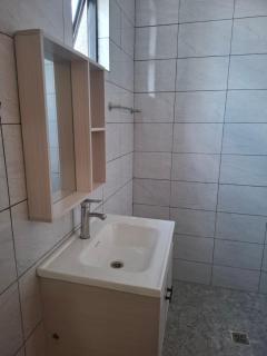 White Home Apartment - 1