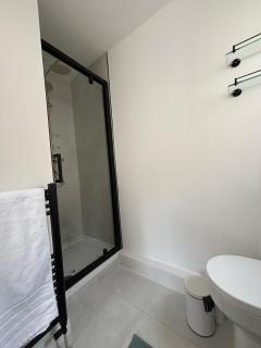 Stylish Two Bed Apartment - 6