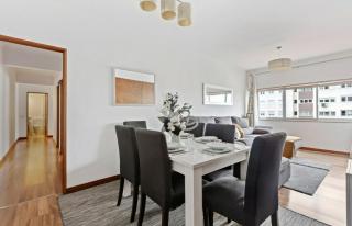 Spacious 3 Bedroom Apartment in Lisbon - 6