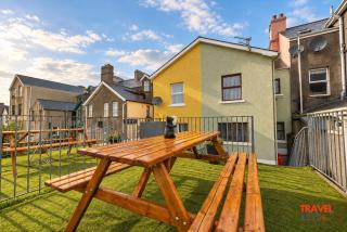 3 Bedroom House By Travel Lets Holiday Homes Ballycastle With Free WiFi - 6