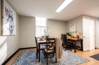 The Terrace at Park Place 2nd floor walk up -cozy 2 bedroom fast WiFi free coffee - 9