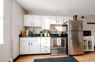 The Terrace at Park Place 2nd floor walk up -cozy 2 bedroom fast WiFi free coffee - 7