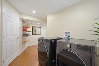 Private Suite Nestled in Lower Level of Home - Arlington - 6