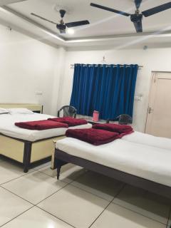 Hotel Ramnivas - 8