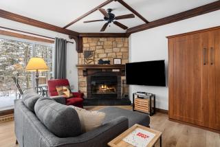 Les Manoirs with Pool and Hot Tub near Village 120-7 - 9
