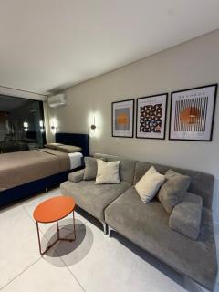 Foster Studio - Park 3 - 6