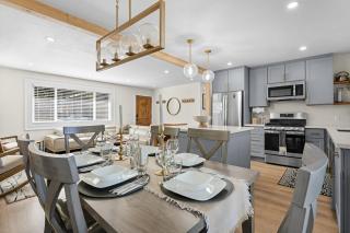 Luxury Hyatt Oasis 3 Bedrms 1 Bath SFH for Fun Ski home - 4