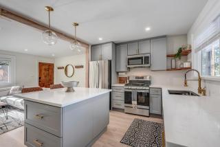 Luxury Hyatt Oasis 3 Bedrms 1 Bath SFH for Fun Ski home - 3