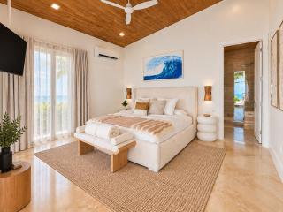 Ultra Luxe 5 Bedroom Island Villa with Dock & Pool - 9