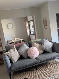 Newly renovated 3 bedroom house in Leopards Hill - 6
