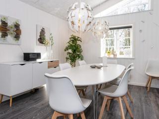4 star holiday home in Ringkøbing - 2