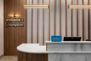 Hampton Inn By Hilton Calgary Downtown - 4