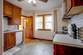 Walk to Light Rail & Local Eats: Cozy Duplex - 1