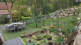 CHEZ ESTER - 2