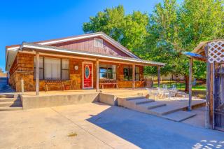 Rustic Home w/ Patio, 1 Mi to Sunset Beach! - 0