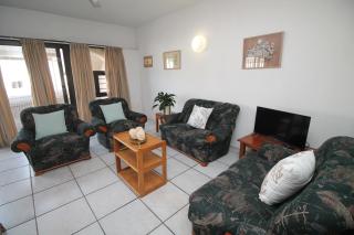 Uvongo Cabanas 3B - Margate - 4
