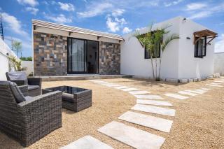Garden Villa 5mins to Beach Calodyne North - 0