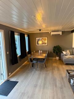 Landlig hytte med jacuzzi - 4