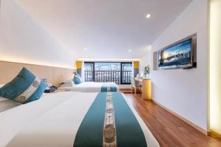 Fenghuang Ancient Town Yunxi Hotel - 1