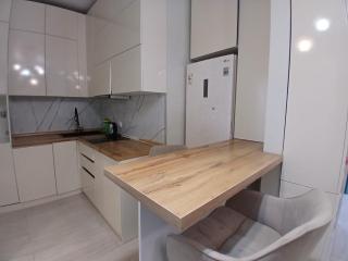 Apple City - 6