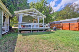 Creekside Cabins - The Texan - 0