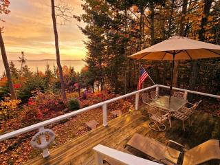 Oceanfront home with water views - central AC, washer/dryer & beach access - 8