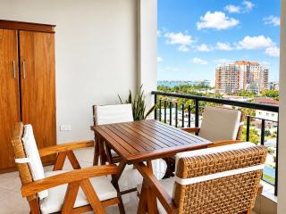 Amaka Homes - Skyline & Ocean Views - 9