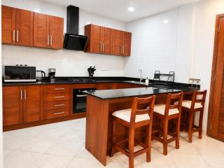 Amaka Homes - Skyline & Ocean Views - 7
