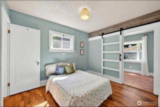 Historic Proctor Bungalow - 1