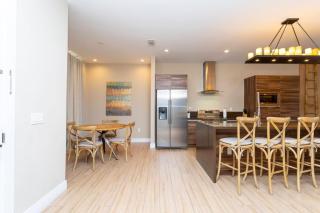 Family Retreat Magic Village 4 Suites Jacuzzi Near Disney - 7493 - 1