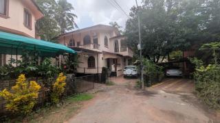 Room In 4Bhk Portuguese Style Villa - 0