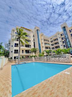Affordable DsQ with pool No Kitchen - 3