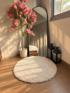Garden Villa Retreat - 8