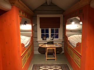 Beautiful renovated log cabin - 4