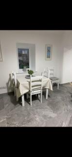 Diamonds Cottage - 2