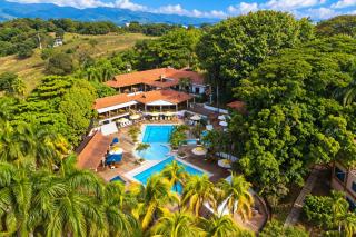 Hotel Girardot Resort by On Vacation - 9