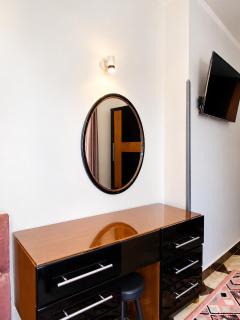 Senefer Home - 4