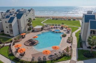 Beach Resort Condo 1st Floor and Heated Pool - 3