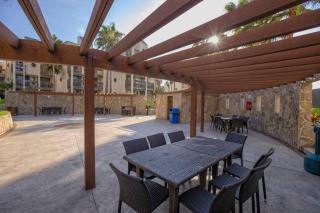 Beach Resort Condo 1st Floor and Heated Pool - 2