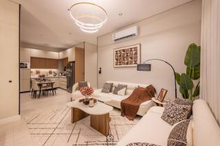 Km Living Prestige 2BR Apartment with 86 TV - 9